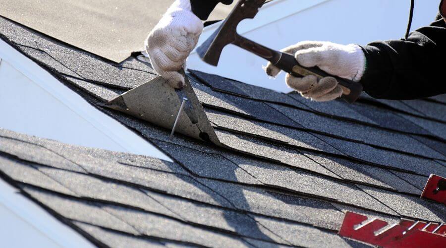 Professional gutter cleaning in New Albany, OH